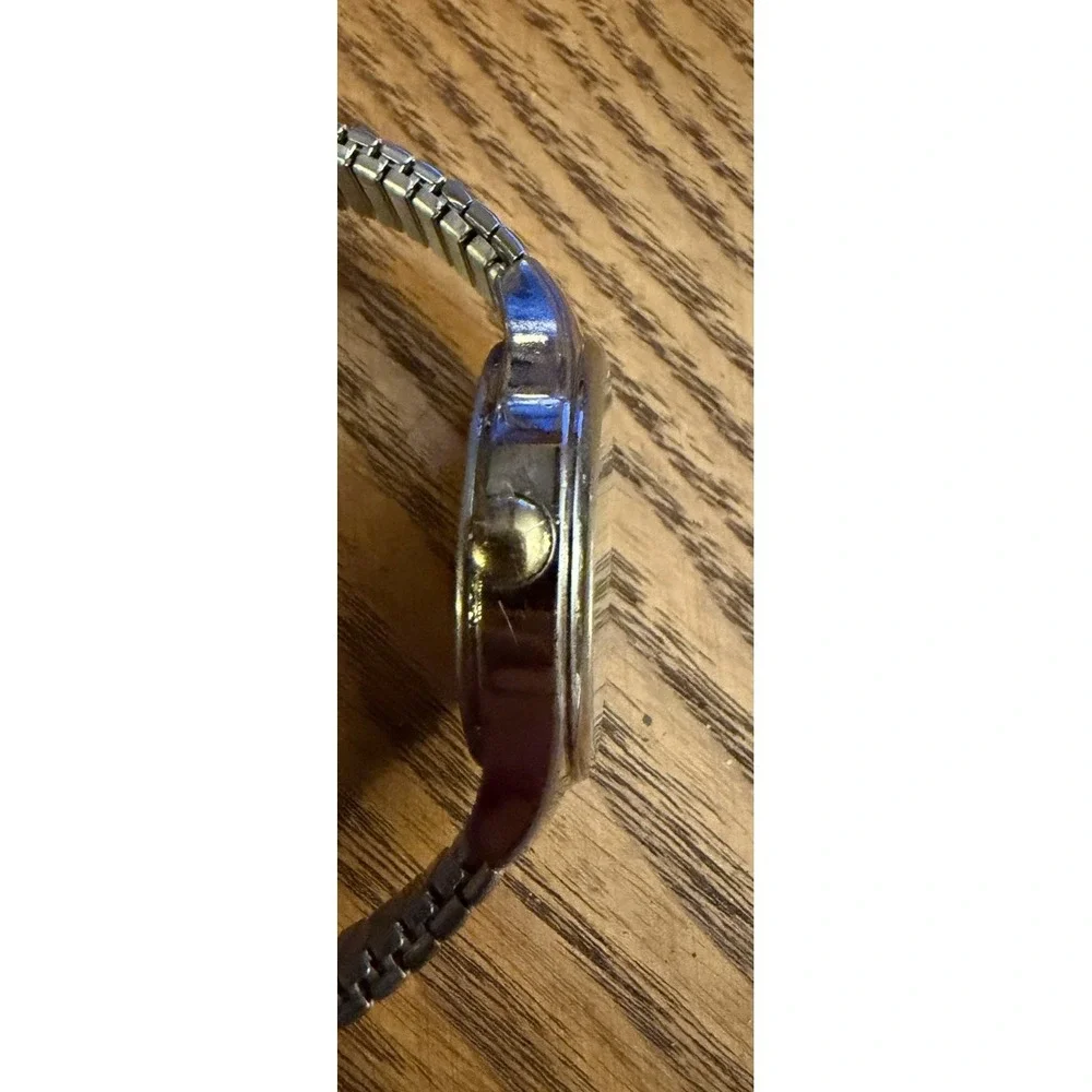 Vintage Carriage by Timex Watch Stretch Band - Picture 6 of 8